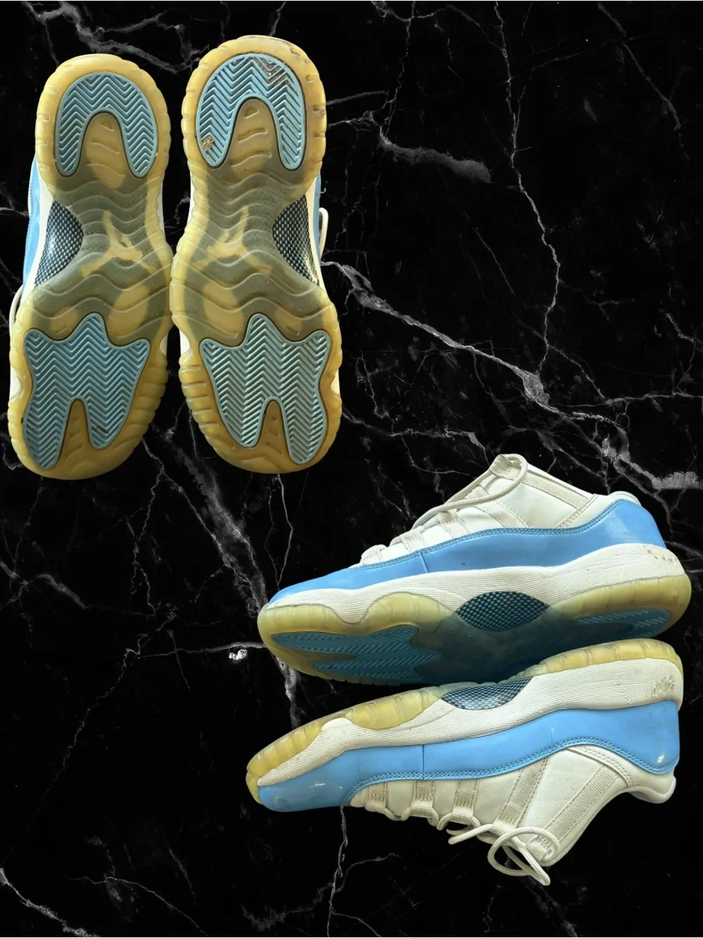 Jordan 11 Low Kids Sneakers - White & Light Blue